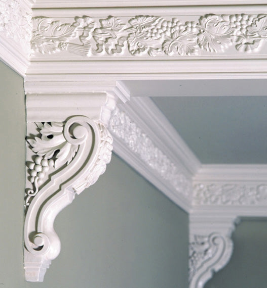 CRV5110 Large Grapevine Tassel Corbel